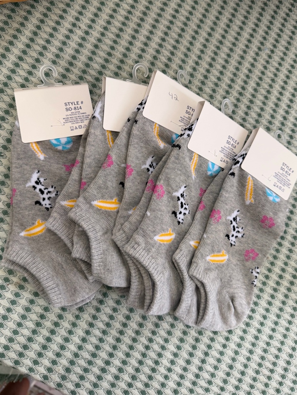 New Zenana Ankle Socks Lot- 5 Pairs Gray Ankle Socks with Dog Print